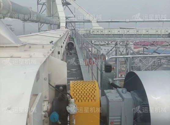 斗式提升機、密封單托輥氣墊皮帶機